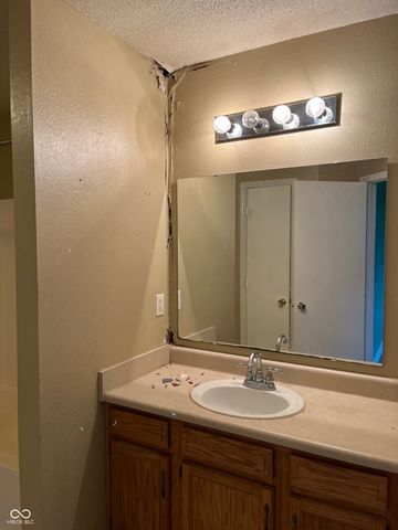 19277 Fox Chase Drive, Noblesville, IN 46062