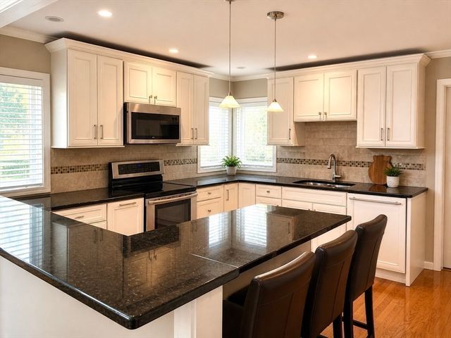 5 Rebecca Road, Newton, MA 02465