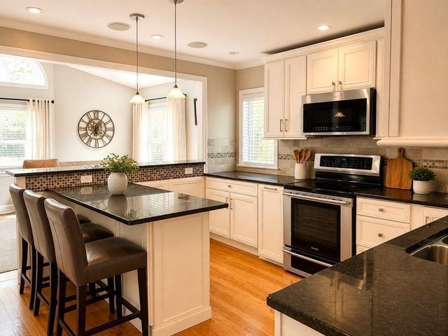 5 Rebecca Road, Newton, MA 02465