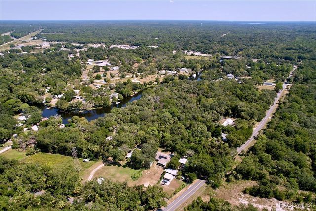 11236 N Rain Point, Inglis, FL 34449