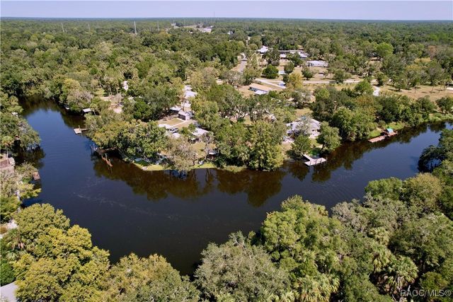 11236 N Rain Point, Inglis, FL 34449