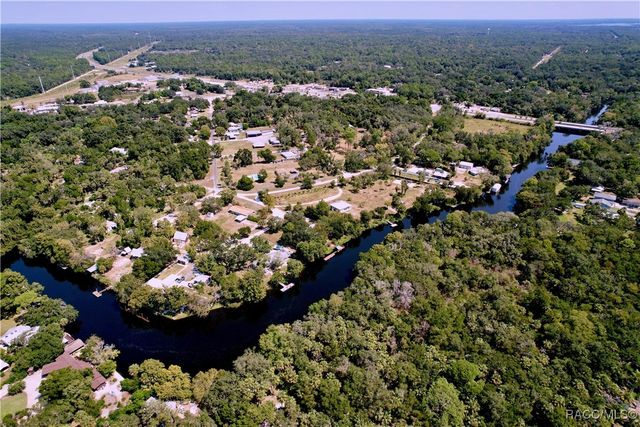 11236 N Rain Point, Inglis, FL 34449