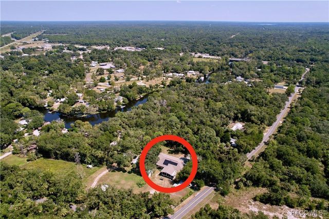 11236 N Rain Point, Inglis, FL 34449