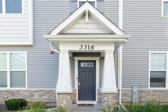 3316 Trillium Circle, Rolling Meadows, IL 60008