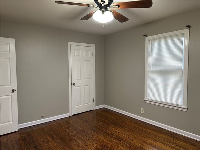 918 Ronald Dr, Corpus Christi, TX 78412