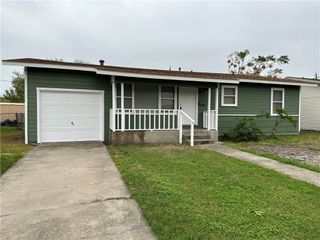 918 Ronald Dr, Corpus Christi, TX 78412