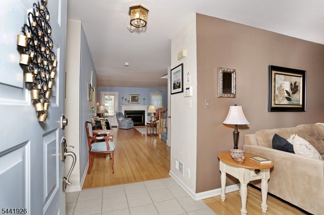 72 Birch Ln, Wayne Twp., NJ 07470