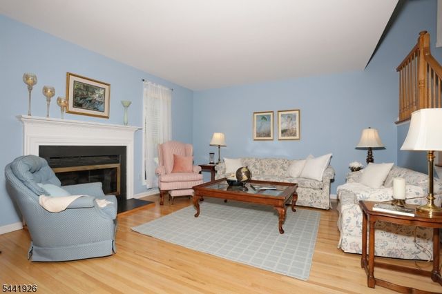 72 Birch Ln, Wayne Twp., NJ 07470