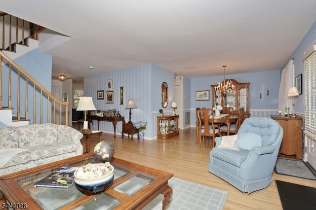 72 Birch Ln, Wayne Twp., NJ 07470