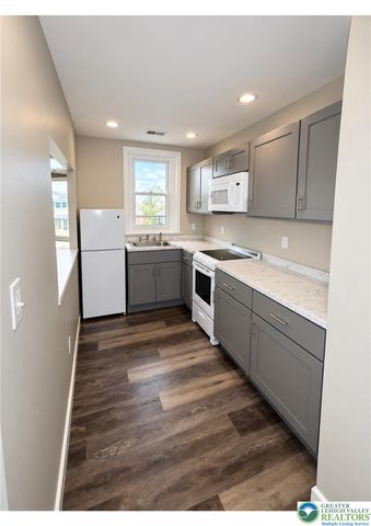 1142 West Hamilton Street 2F, Allentown City, PA 18101