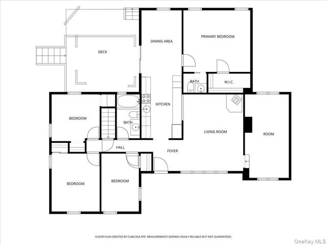 38 Bacon Lane, Babylon, NY 11702