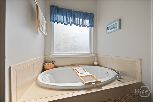 498 Waverly Lane, Richmond Hill, GA 31324