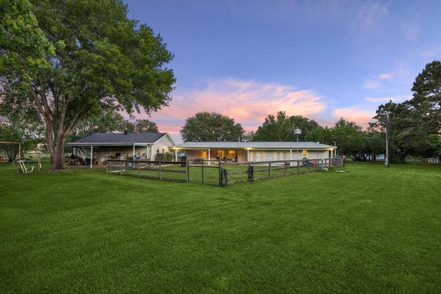 32610 Mallard Street, Brookshire, TX 77423