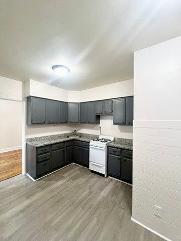 2502 N Monitor Avenue 1, Chicago, IL 60639