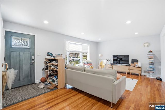 283 Taft Road, River Edge, NJ 07661