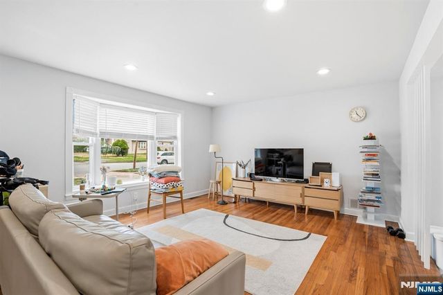 283 Taft Road, River Edge, NJ 07661
