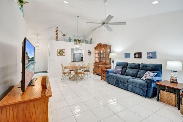 14524 Via Royale, Delray Beach, FL 33446