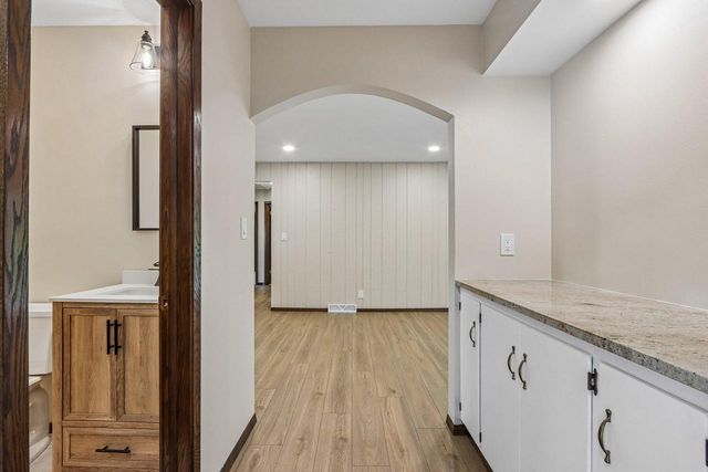 4120 S Regal DRIVE, New Berlin, WI 53151
