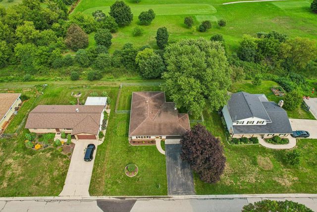 4120 S Regal DRIVE, New Berlin, WI 53151