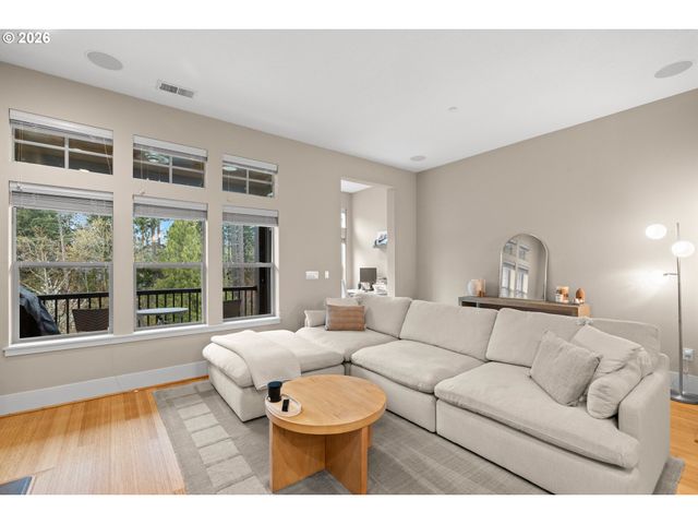 10089 Sw MORRISON St, Portland, OR 97210