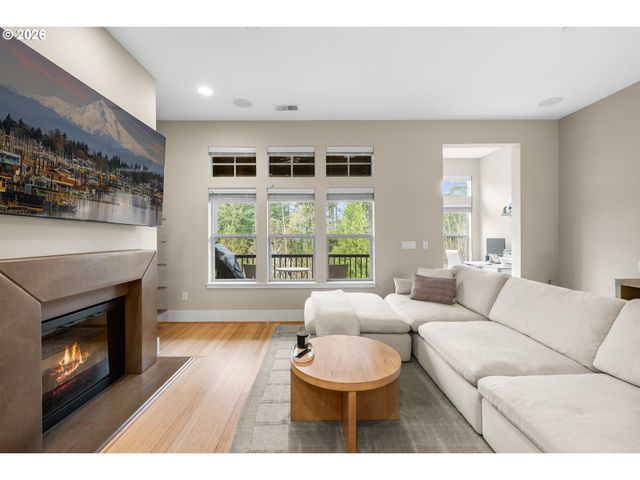 10089 Sw MORRISON St, Portland, OR 97210