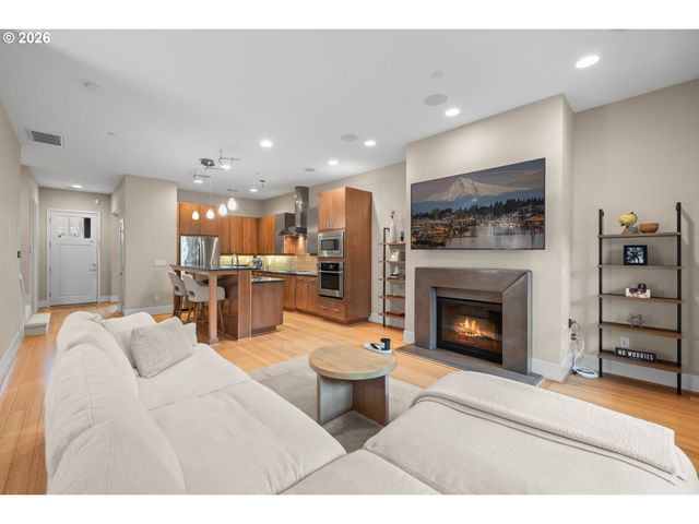 10089 Sw MORRISON St, Portland, OR 97210