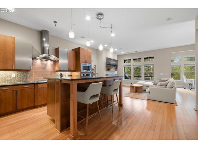 10089 Sw MORRISON St, Portland, OR 97210