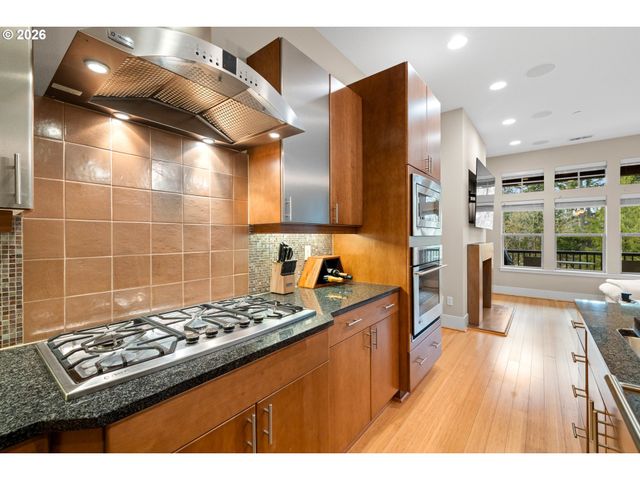 10089 Sw MORRISON St, Portland, OR 97210