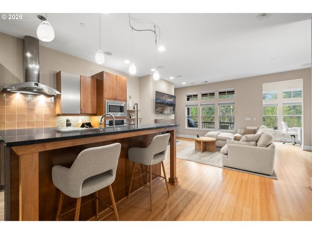 10089 Sw MORRISON St, Portland, OR 97210