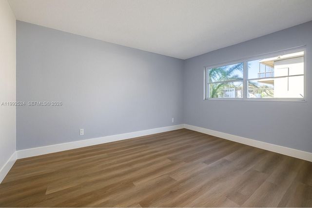 333 NW 17th Ct 203B, Fort Lauderdale, FL 33311