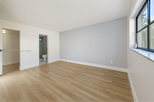 333 NW 17th Ct 203B, Fort Lauderdale, FL 33311