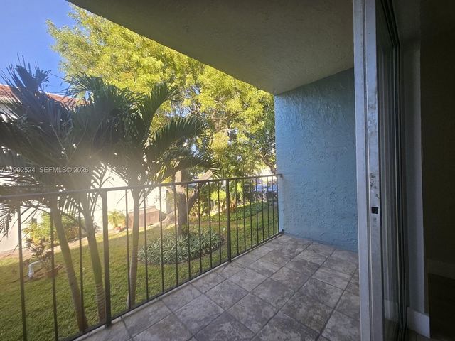 333 NW 17th Ct 203B, Fort Lauderdale, FL 33311