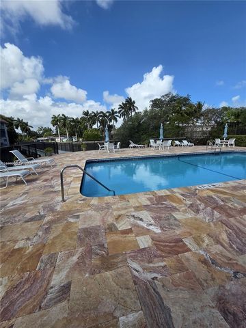 333 NW 17th Ct 203B, Fort Lauderdale, FL 33311