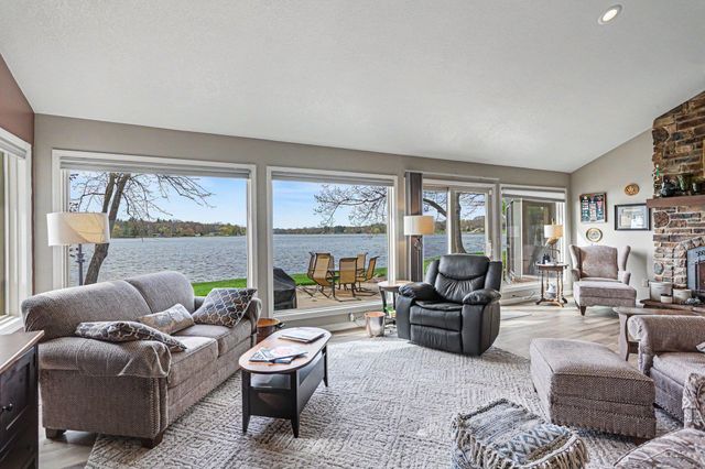 4589 N Island Drive, Sanford, MI 48657