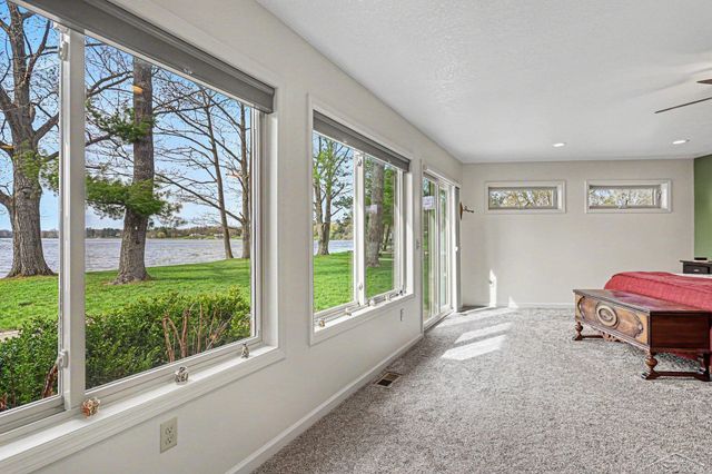 4589 N Island Drive, Sanford, MI 48657