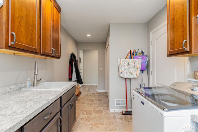 4589 N Island Drive, Sanford, MI 48657