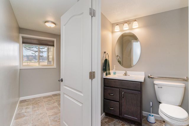 4589 N Island Drive, Sanford, MI 48657