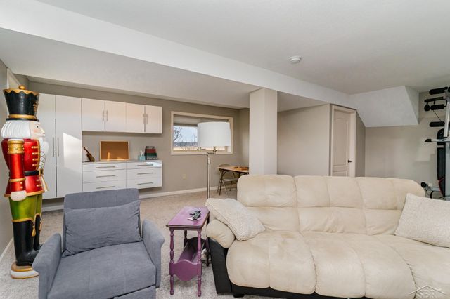 4589 N Island Drive, Sanford, MI 48657