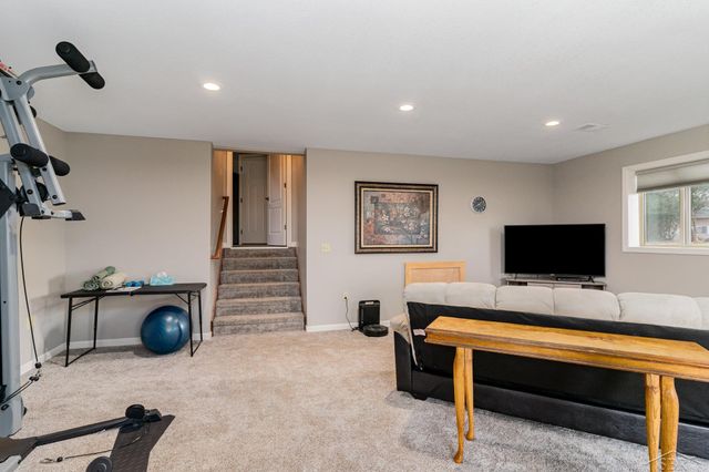 4589 N Island Drive, Sanford, MI 48657