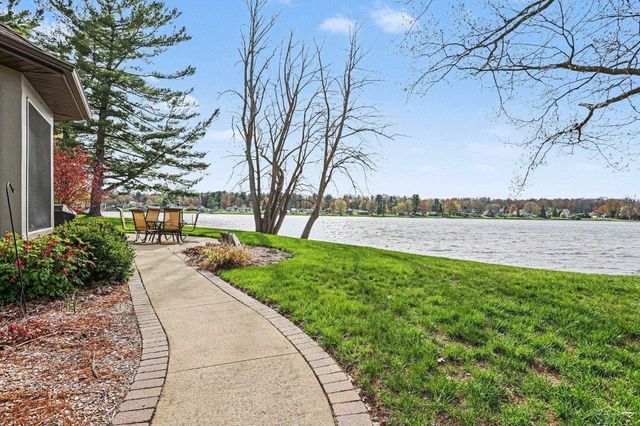 4589 N Island Drive, Sanford, MI 48657