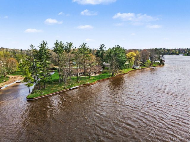 4589 N Island Drive, Sanford, MI 48657