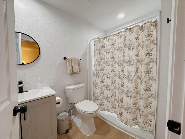 2208 Norwood Drive, Orange, TX 77630