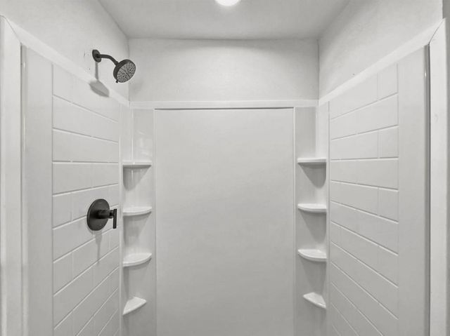 2208 Norwood Drive, Orange, TX 77630