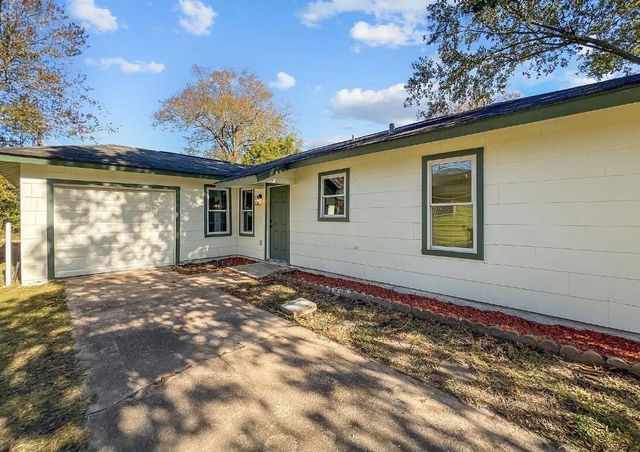 2208 Norwood Drive, Orange, TX 77630