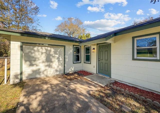 2208 Norwood Drive, Orange, TX 77630