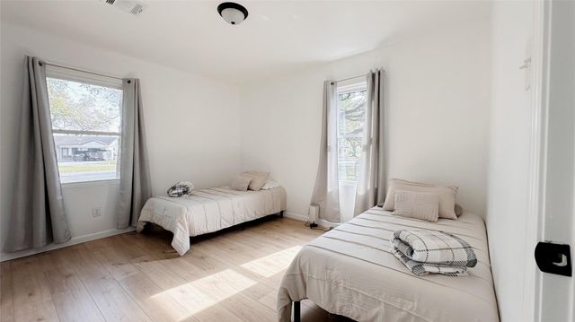 2208 Norwood Drive, Orange, TX 77630