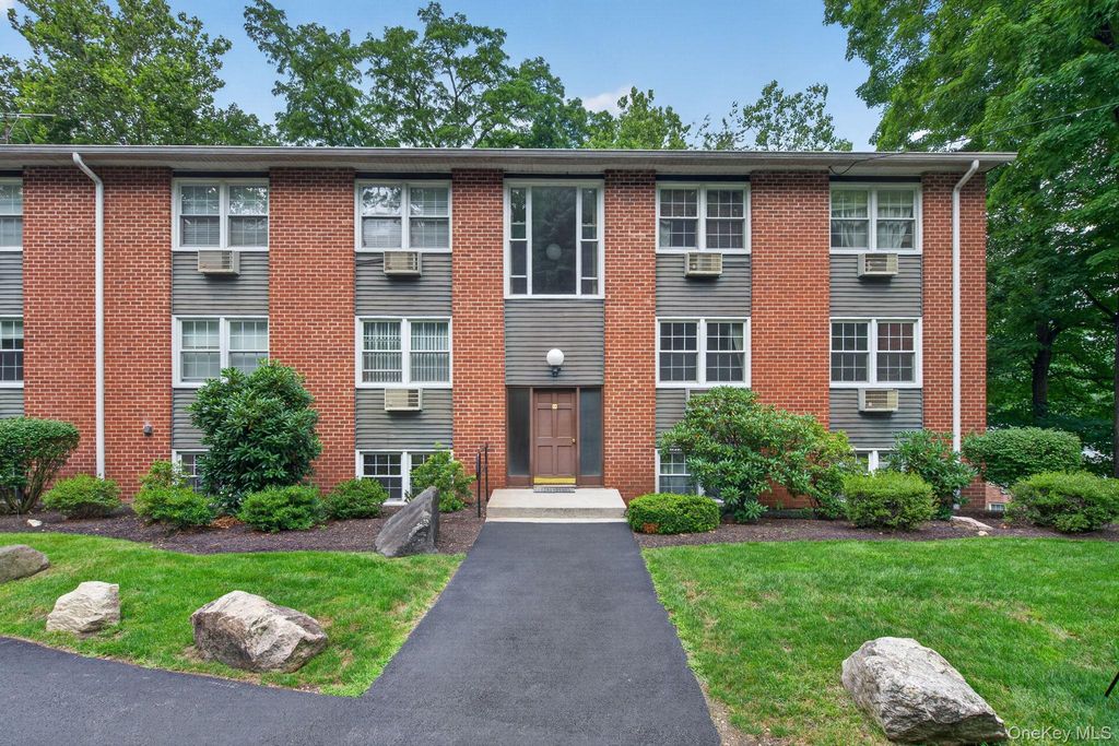 4 Dove Court V, Croton-on-hudson, NY 10520 — exterior