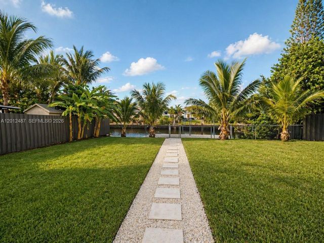 2024 NW 10th Ave, Fort Lauderdale, FL 33311