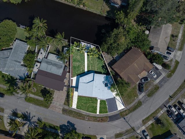 2024 NW 10th Ave, Fort Lauderdale, FL 33311