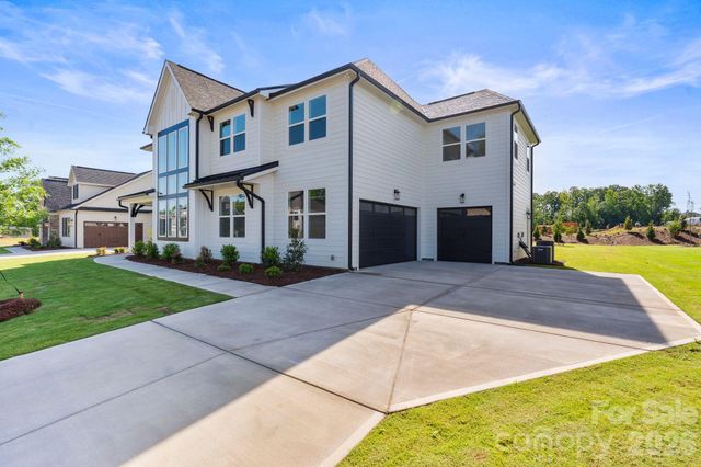 1012 Courtney Lane 27, Wesley Chapel, NC 28173